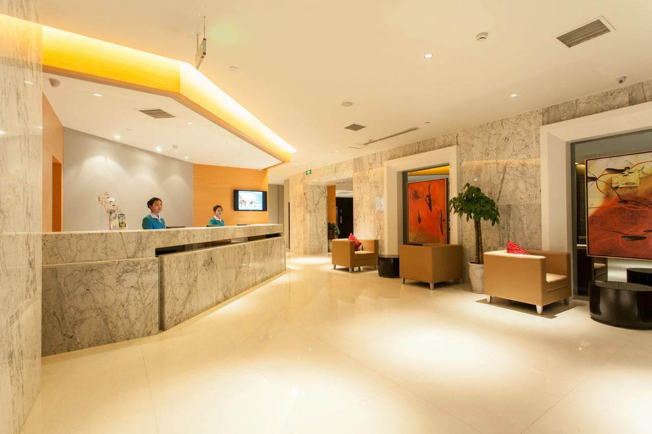 Magnolia Business Hotel Xining Railway Station Grand Cross Mojia Street מראה חיצוני תמונה