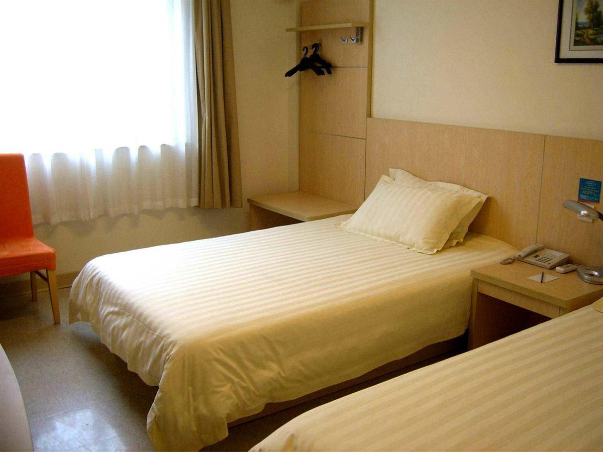 Magnolia Business Hotel Xining Railway Station Grand Cross Mojia Street מראה חיצוני תמונה